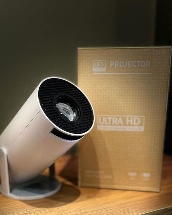 Cinevibe DY Pro-CV – Portable Short-Throw Smart Projector